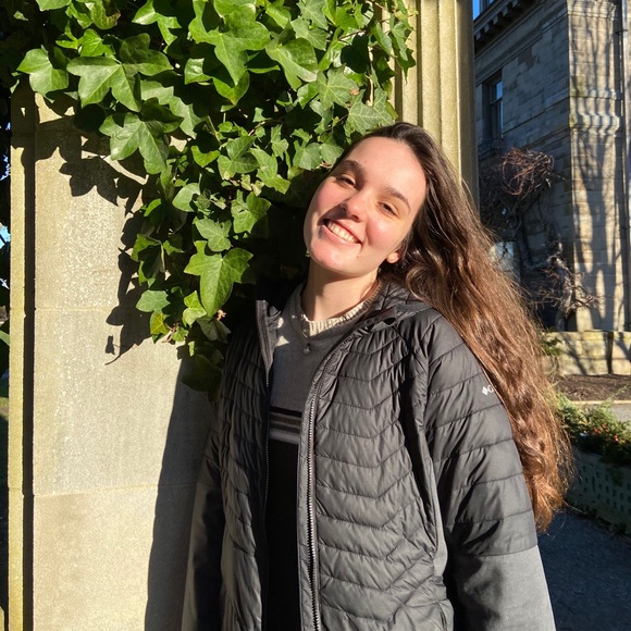 Meet your Posher, Michaela - Picture 1 of 1